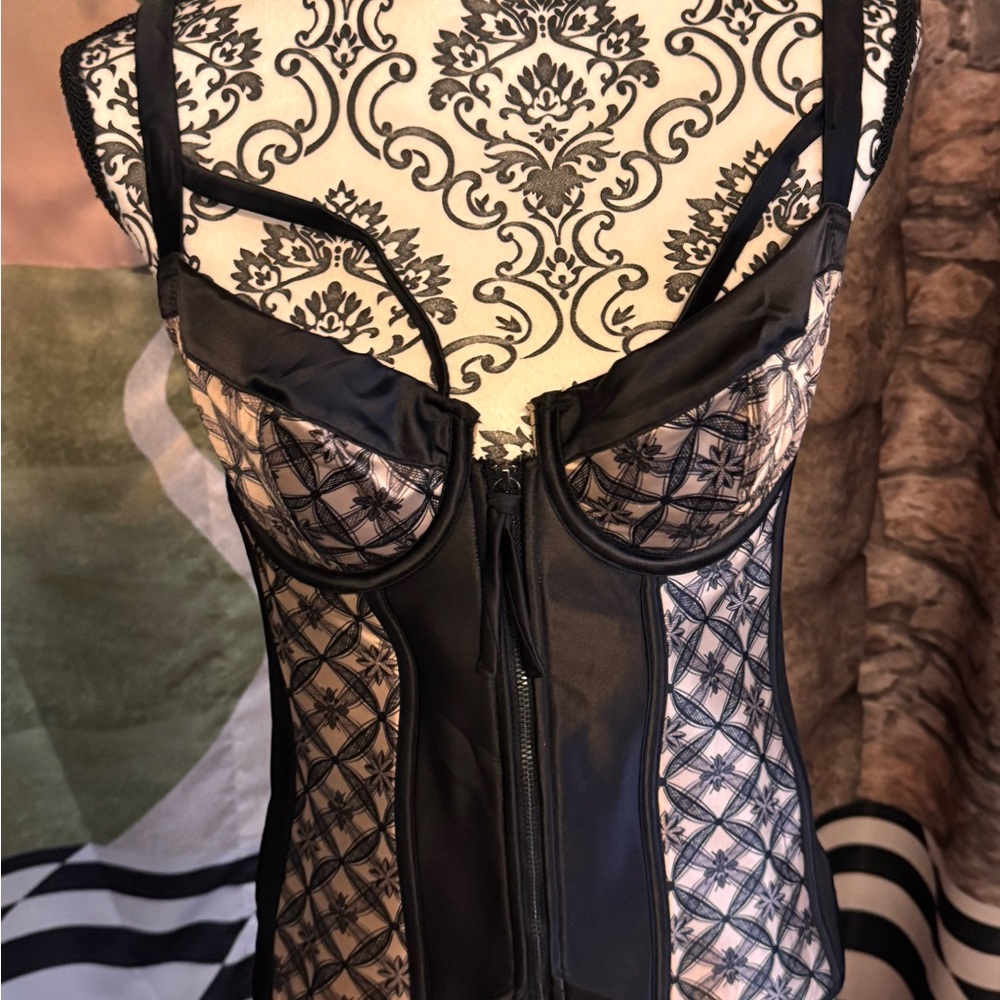 Elegant Black and Cream Women's Corset